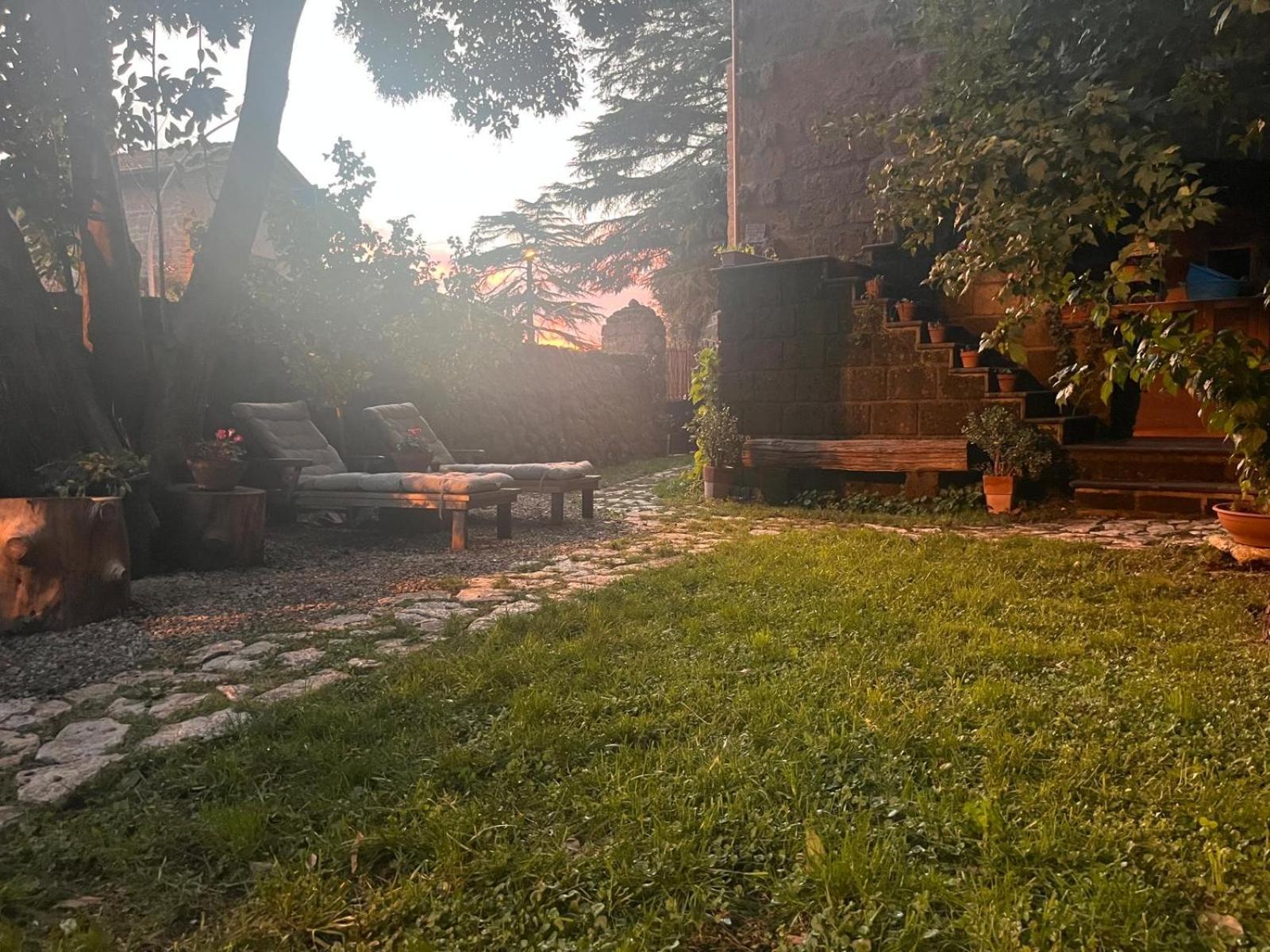 B&B Etruscan Garden Sutri Esterno foto